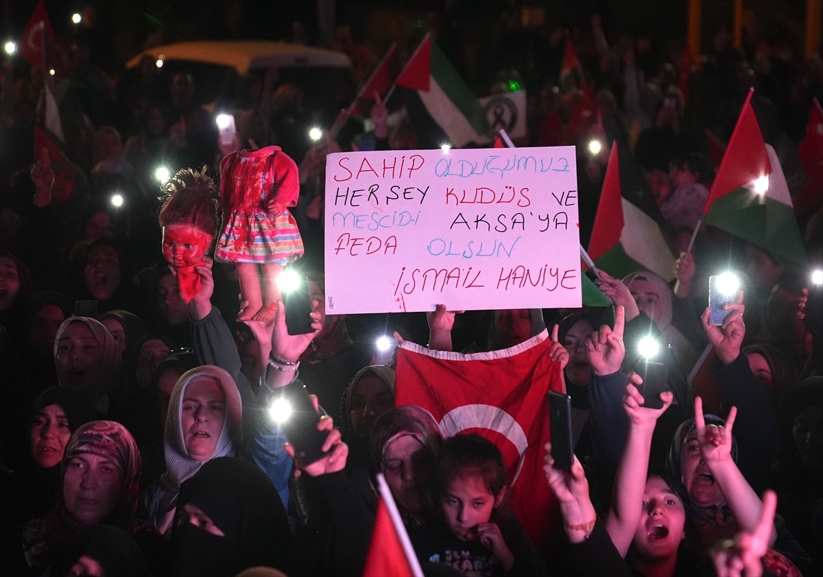 Erzurum'da Hamas Siyasi Büro Başkanı İsmail Heniyye'nin Tahran'da suikasta uğraması ve İsrail'in...