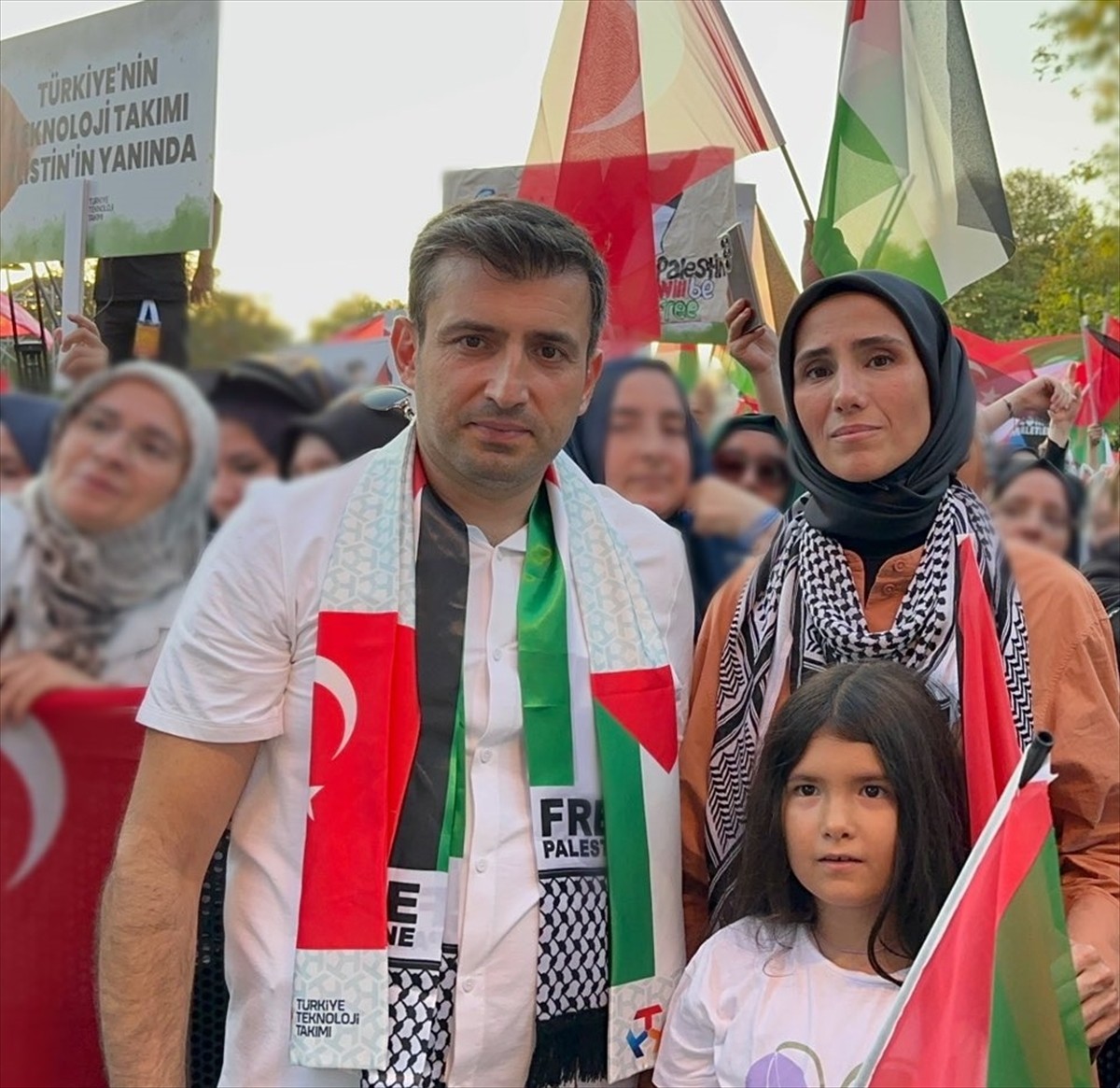 Filistin'e Destek Platformu öncülüğünde düzenlenen "Şehit Heniyye'den son çağrı" etkinliği için...