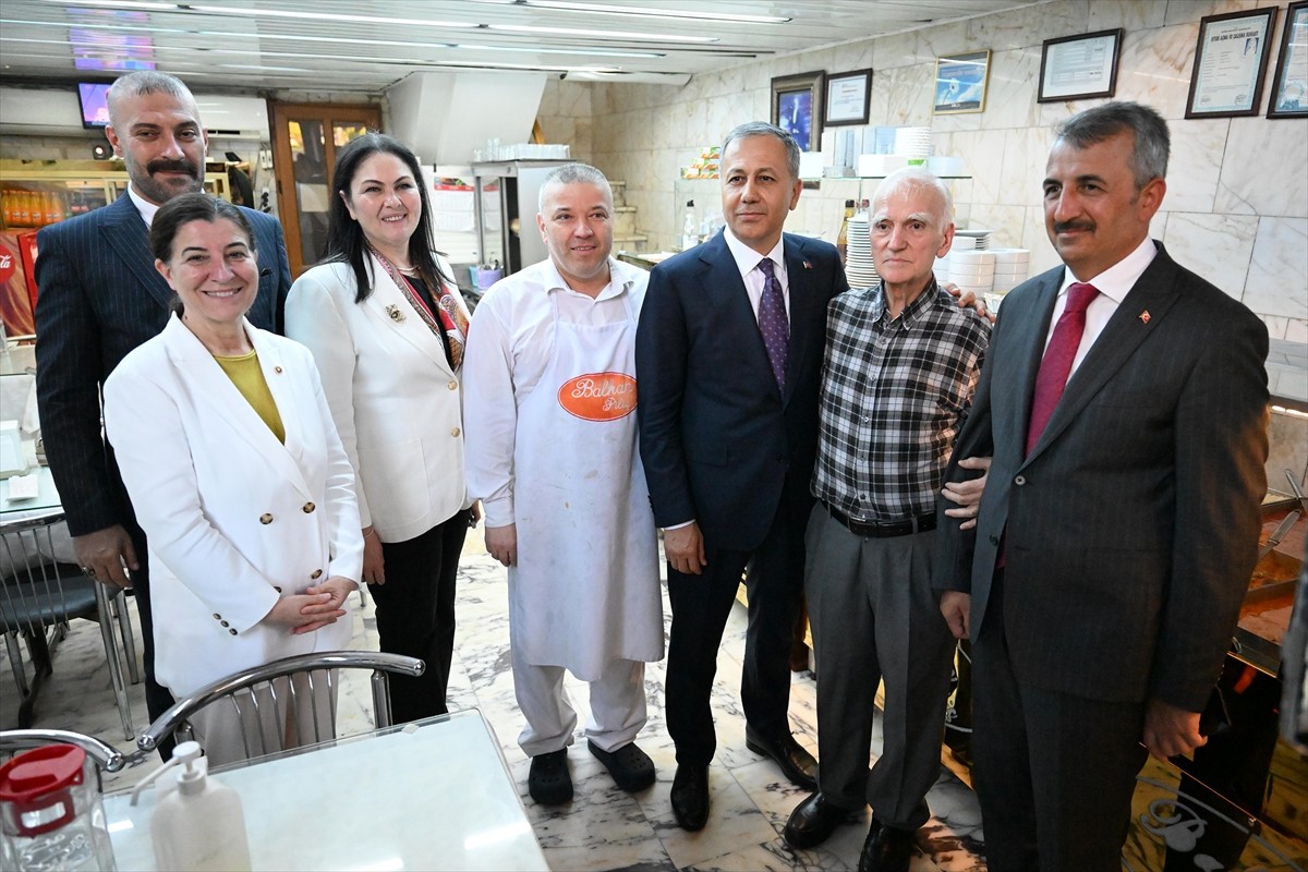 İçişleri Bakanı Ali Yerlikaya,  bazı temaslarda bulunmak üzere geldiği Edirne'de  Saraçlar...