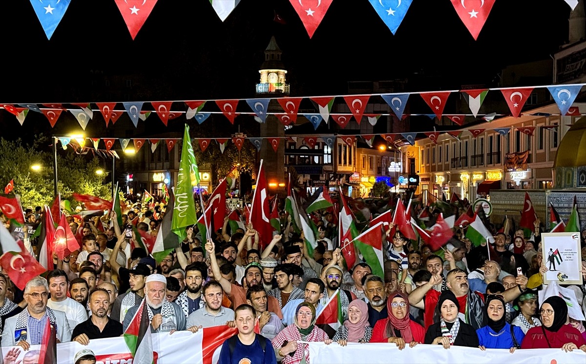 İran'ın başkenti Tahran'da suikaste uğrayan Hamas Siyasi Büro Başkanı İsmail Heniyye için...