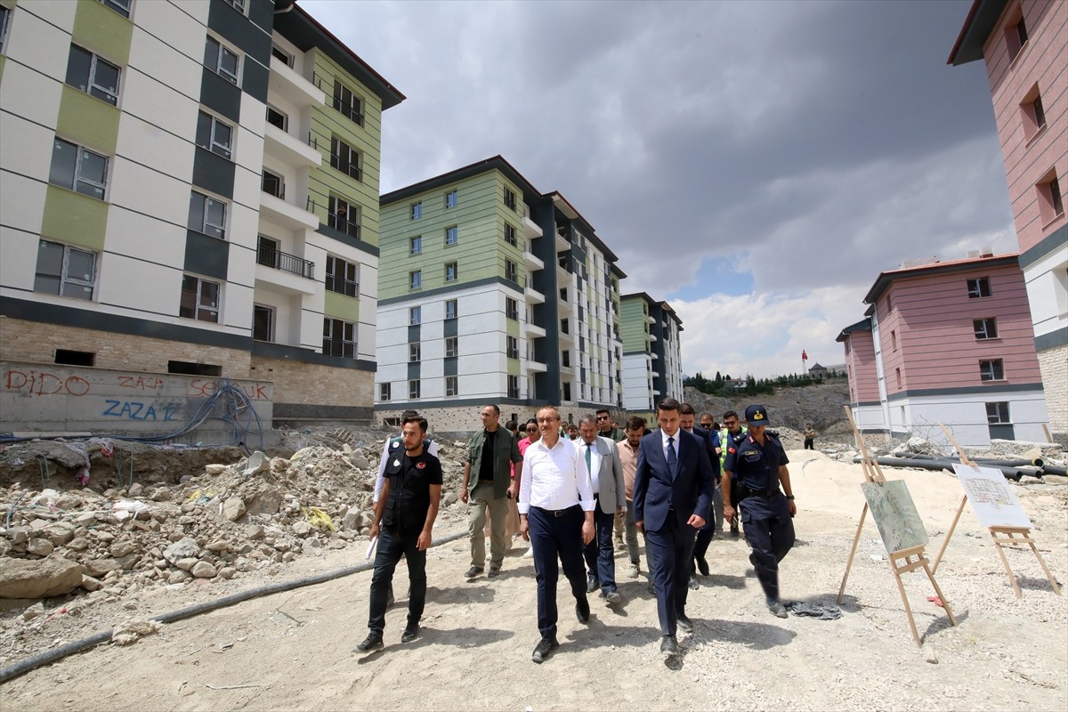 Kahramanmaraş merkezli 6 Şubat 2023'teki depremlerden etkilenen Malatya'nın Darende ilçesinde...