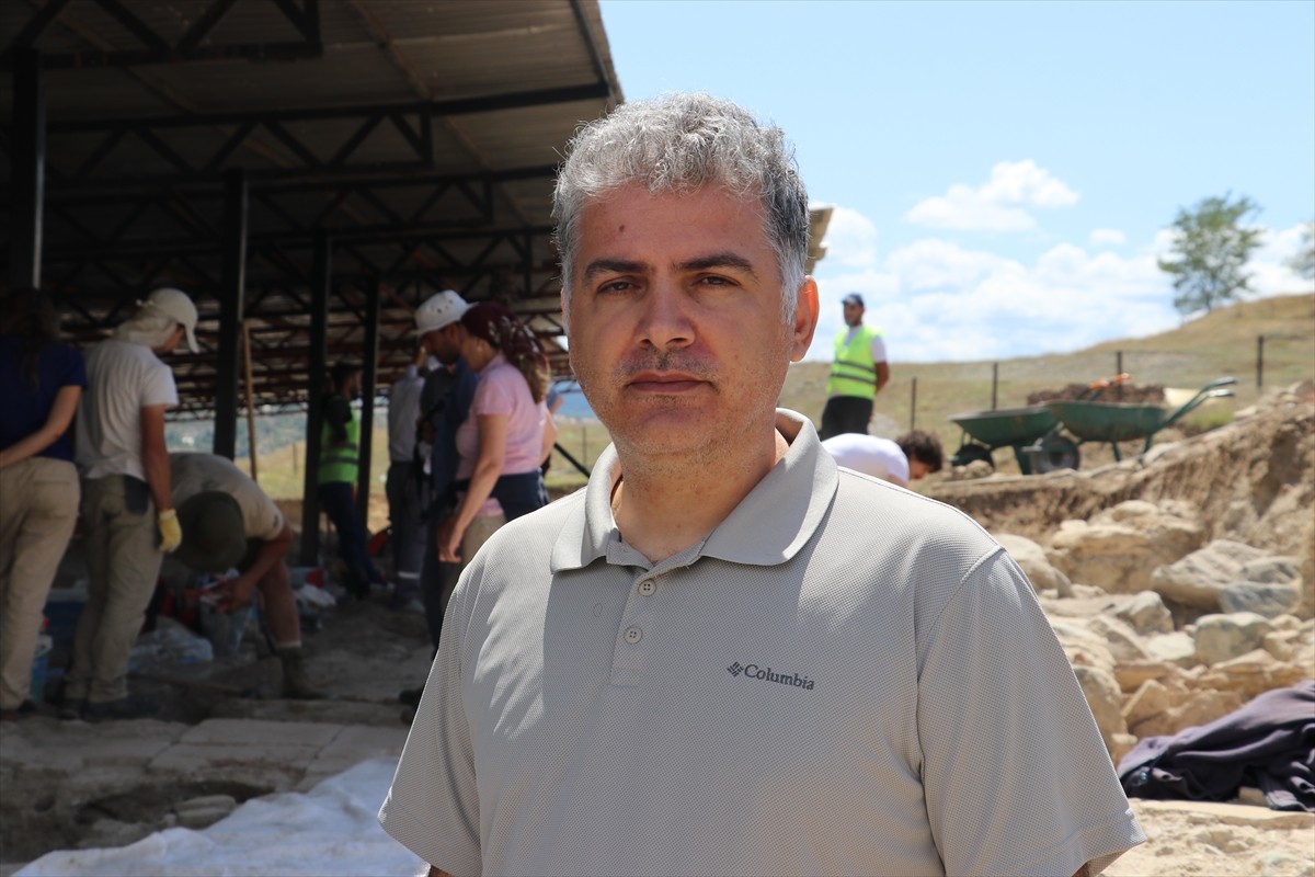 Kastamonu'nun Taşköprü ilçesi Zımbıllı Tepe mevkisinde yer alan ve Roma Dönemi'nde yayıldığı alan...