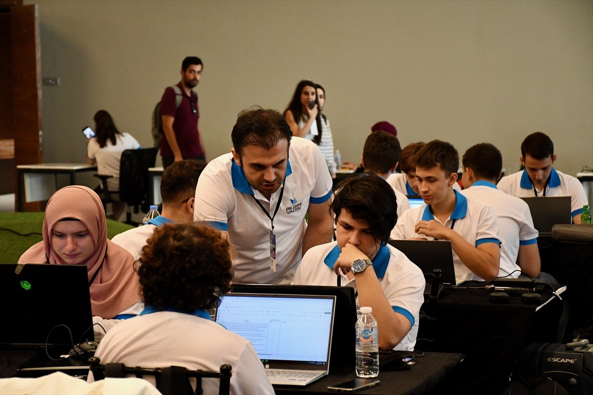 Kocaeli'de düzenlenen "TEKNOFEST Türkçe Doğal Dil İşleme Yarışması" finali, 163 takım ve 531...