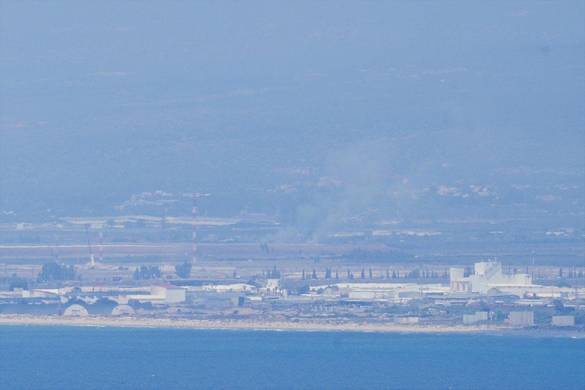 Lübnan Hizbullahı'nın, İsrail'in kuzeyindeki Akka ve Nehariya arasında "askeri üs olduğu" ifade...