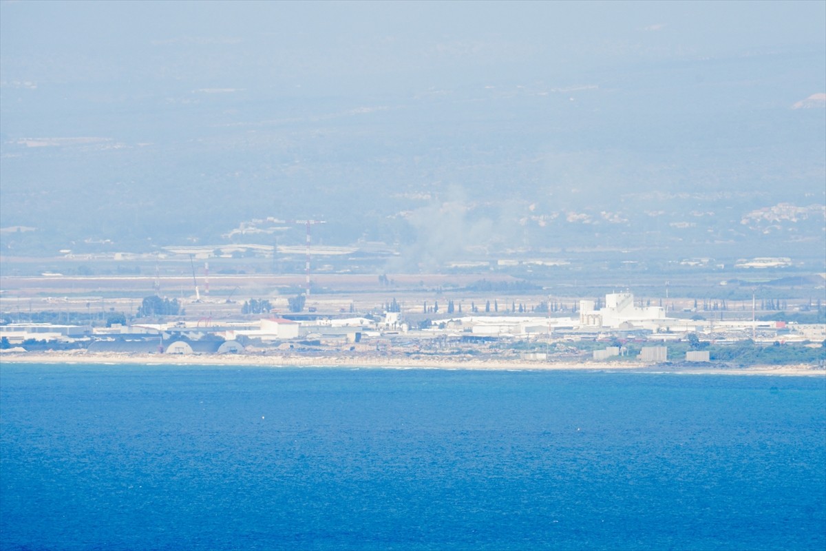 Lübnan Hizbullahı'nın, İsrail'in kuzeyindeki Akka ve Nehariya arasında "askeri üs olduğu" ifade...