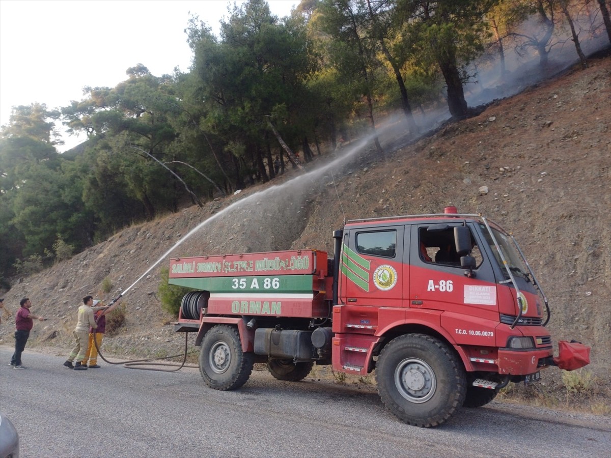 Manisa'nın Salihli ilçesinde ormanlık alanda çıkan yangın, yaklaşık 44 saatlik müdahale sonucu...