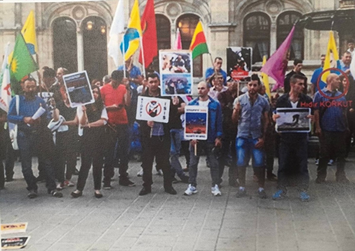 MİT ve İzmir Emniyet Müdürlüğü'nün ortak operasyonu sonucu yakalanan terör örgütü PKK/KCK'nın...