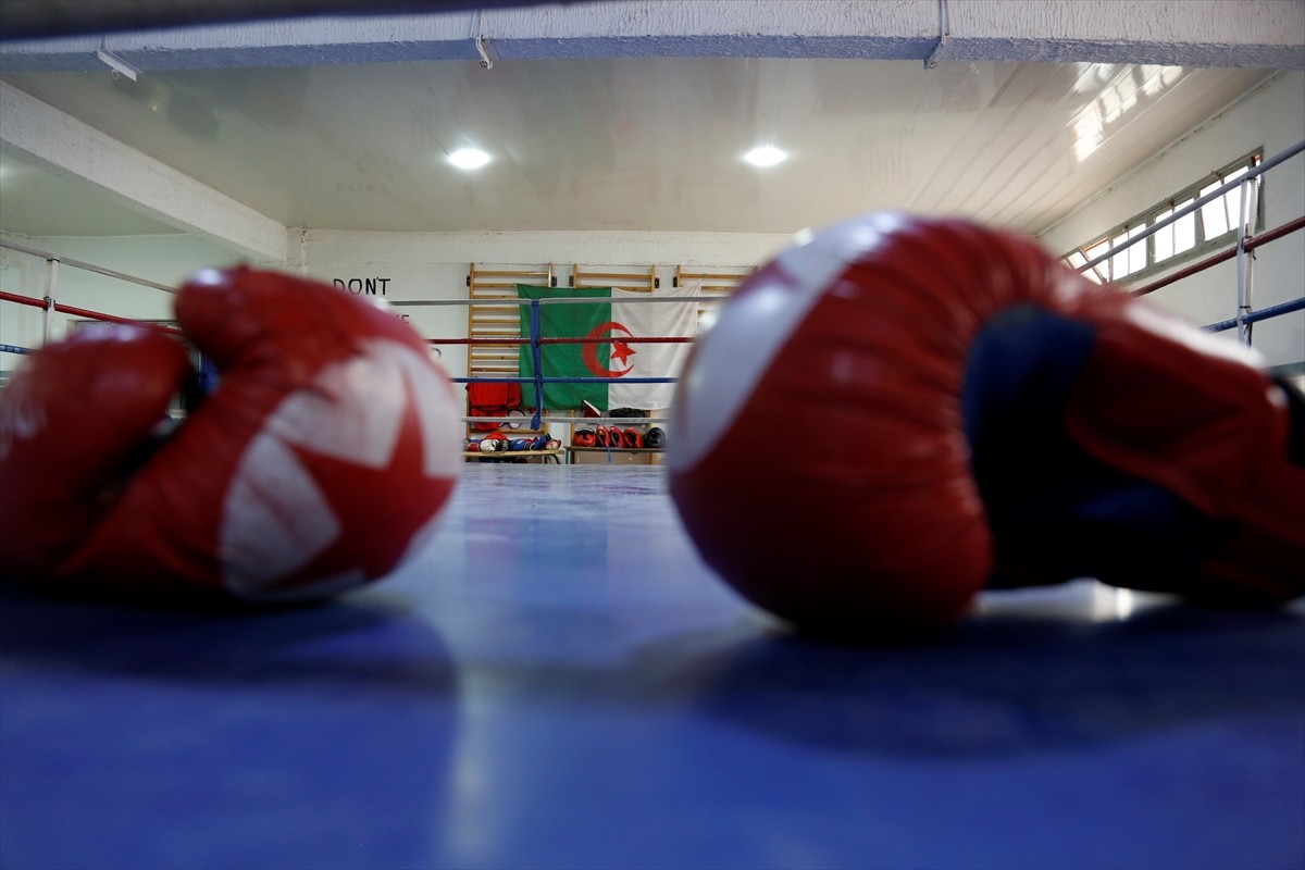 Paris 2024 Olimpiyat Oyunları'nda finale kalan Cezayirli boksör İman Halif, yakınları ve doğduğu...