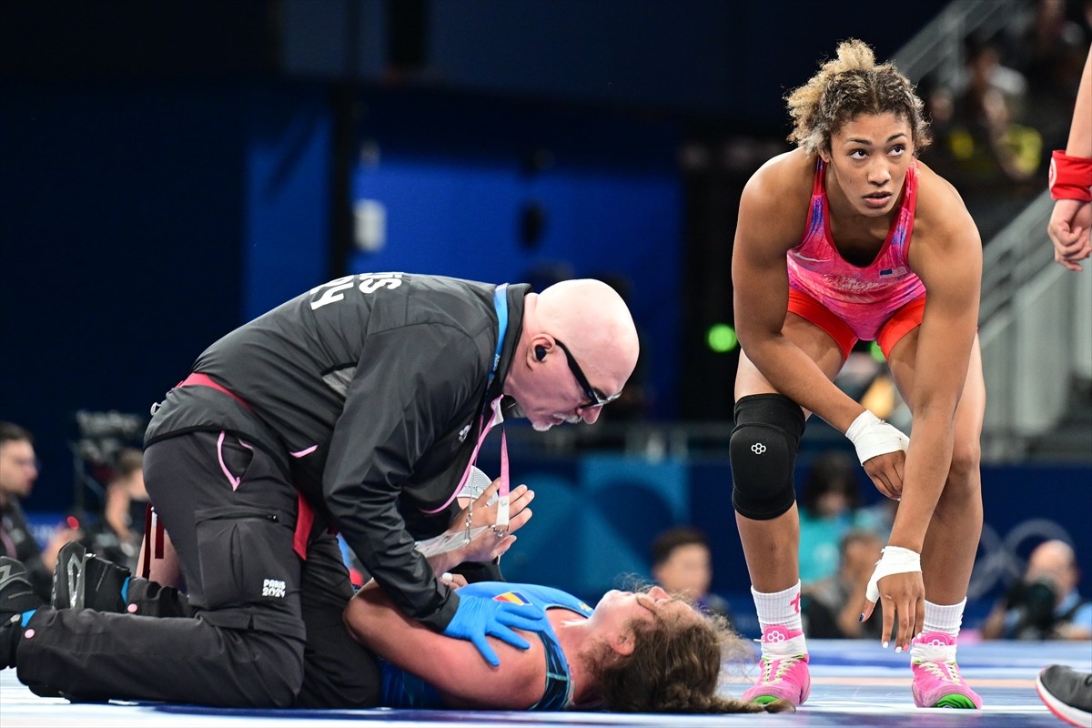 Paris 2024 Olimpiyat Oyunları'nda kadınlar 76 kg serbest stil güreş müsabakası Champ De Mars...