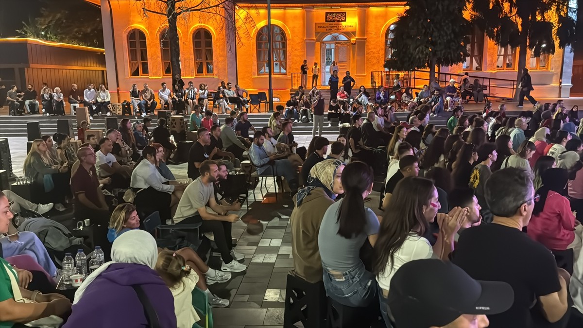  Paris 2024 Olimpiyat Oyunları kadınlar voleybol yarı final mücadelesinde, Türkiye ile İtalya’nın...