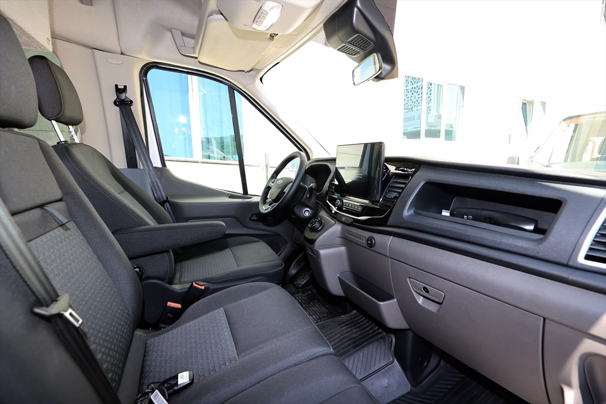 "Adıyaman'da Turizm Sektörünün Canlandırılması Projesi" kapsamında 8 elektrikli minibüsün Adıyaman...