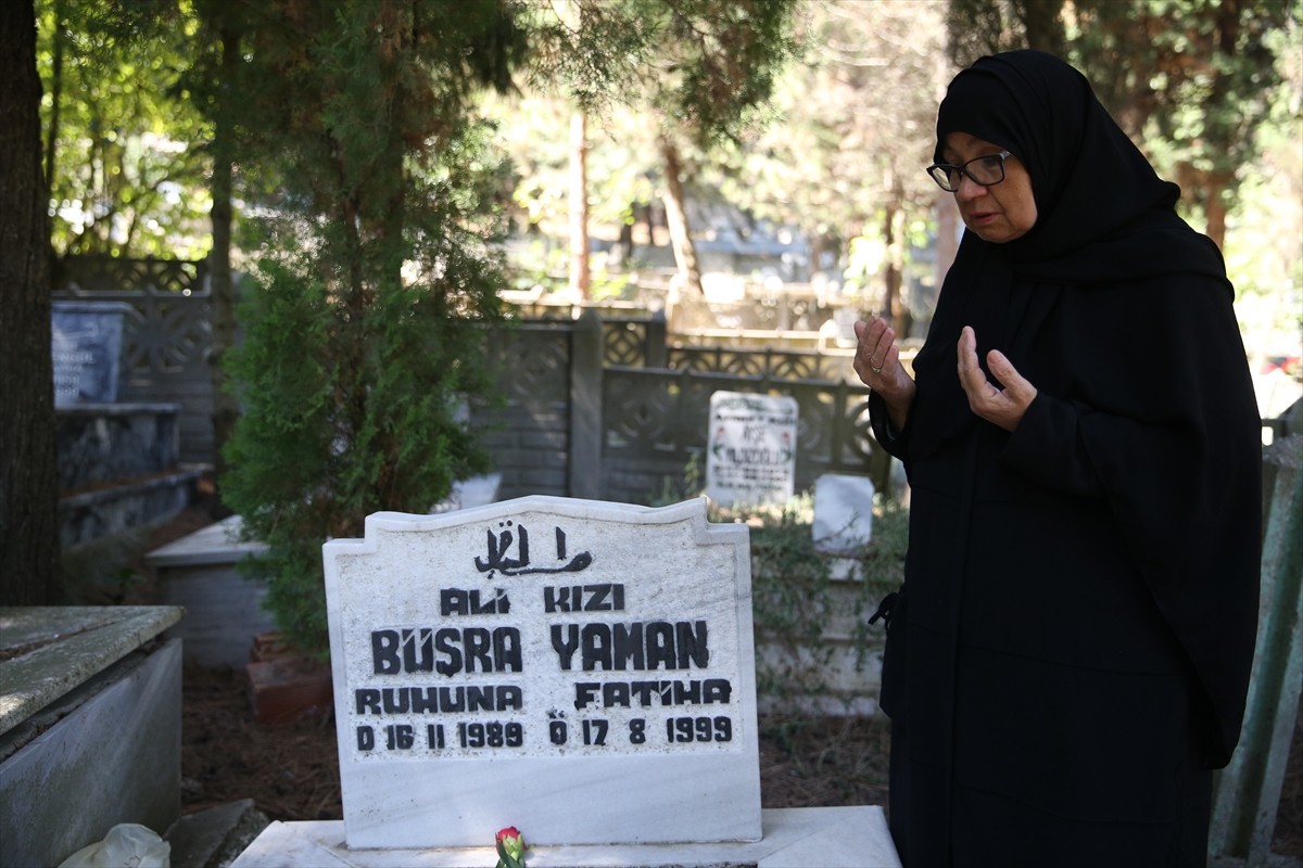 Sakarya'da 17 Ağustos 1999 Marmara Depremi'nde hayatını kaybedenler, depremin 25'inci yıl...