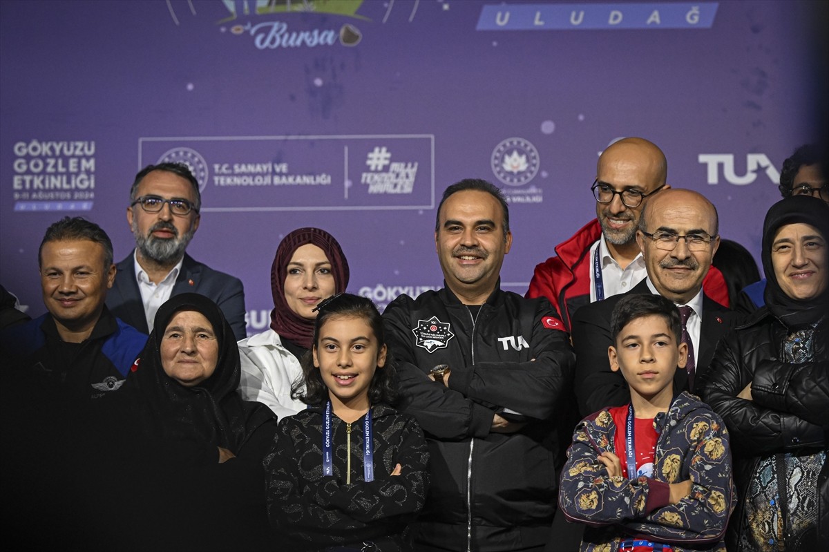 Sanayi ve Teknoloji Bakanı Mehmet Fatih Kacır, bu yıl Bursa Uludağ'da gerçekleştirilen ve 11...