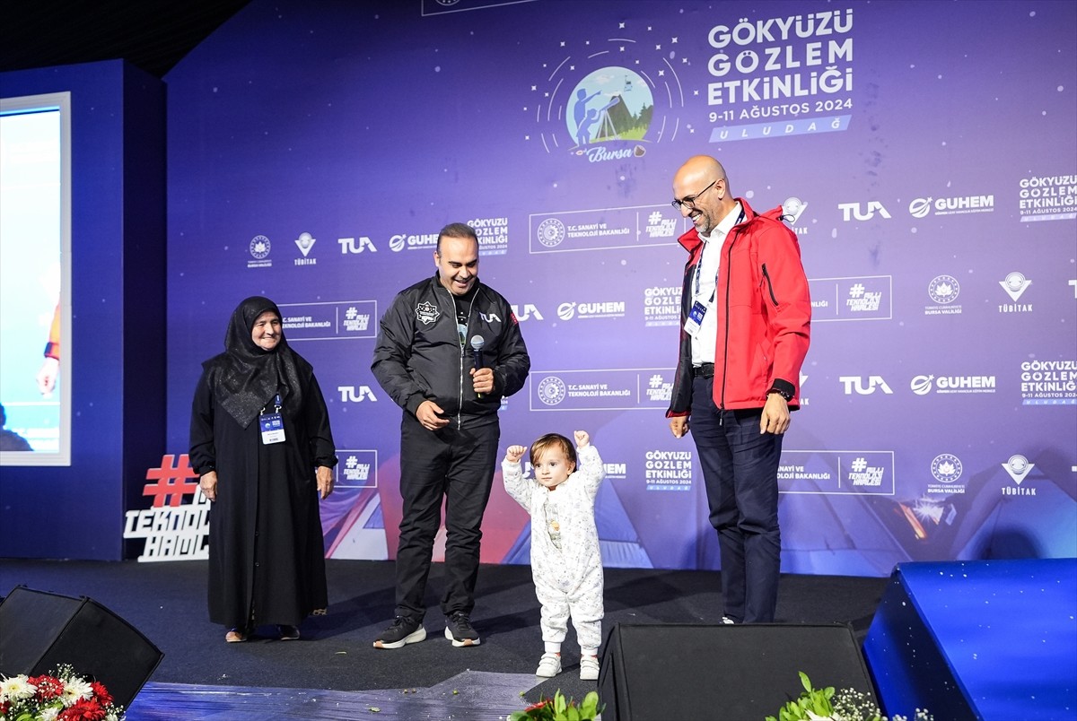 Sanayi ve Teknoloji Bakanı Mehmet Fatih Kacır, bu yıl Bursa Uludağ'da gerçekleştirilen ve 11...