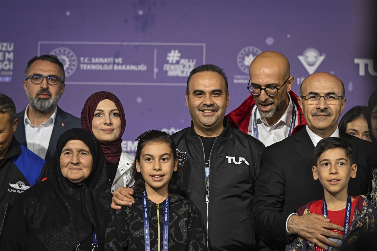Sanayi ve Teknoloji Bakanı Mehmet Fatih Kacır, bu yıl Bursa Uludağ'da gerçekleştirilen ve 11...