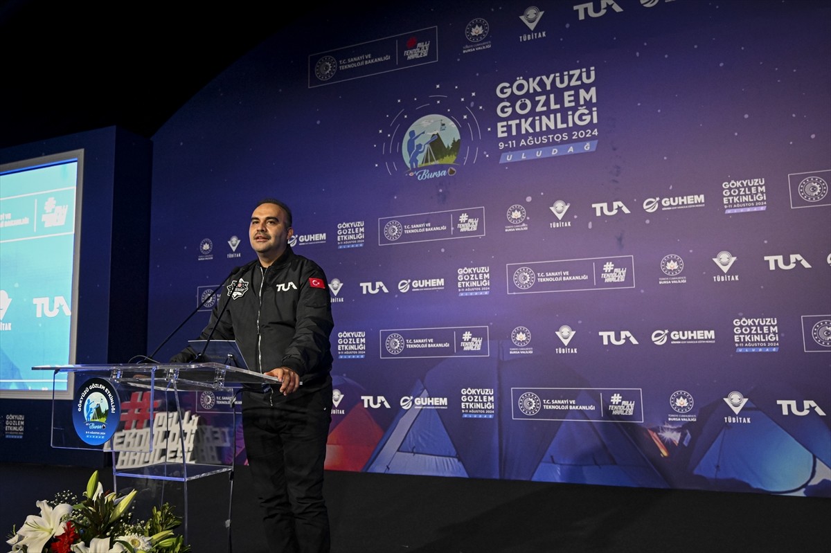 Sanayi ve Teknoloji Bakanı Mehmet Fatih Kacır, bu yıl Bursa Uludağ'da gerçekleştirilen ve 11...