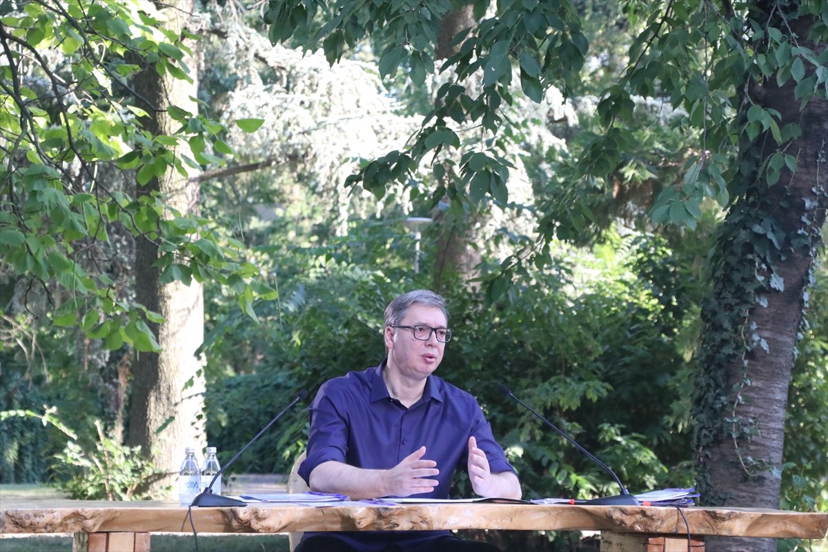 Sırbistan Cumhurbaşkanı Aleksandar Vucic, başkent Belgrad'da yaptığı açıklamada,  dünyadaki en iyi...