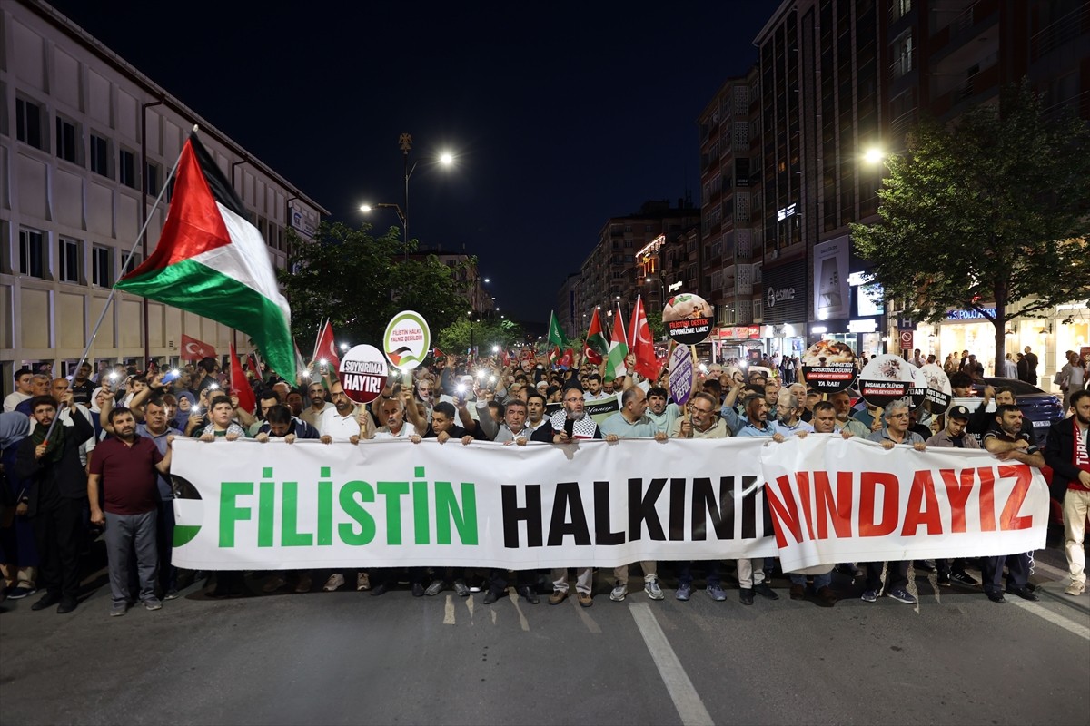 Sivas'ta, Hamas Siyasi Büro Başkanı İsmail Heniyye'nin Tahran'da suikasta uğraması ve İsrail'in...