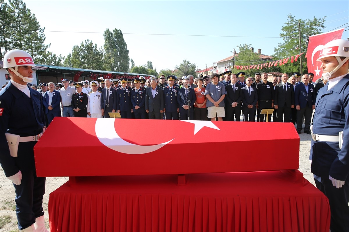 Somali Türk Görev Kuvveti'nde görevliyken geçirdiği kalp krizi sonucu şehit olan Uzman Çavuş Seydi...