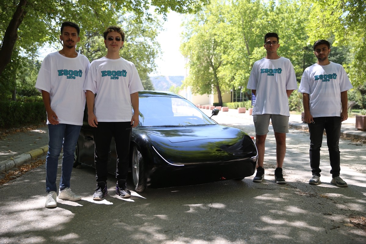 TEKNOFEST Havacılık, Uzay ve Teknoloji Festivali'nde geçen yıl Türkiye 3'üncüsü olan Eskişehir...