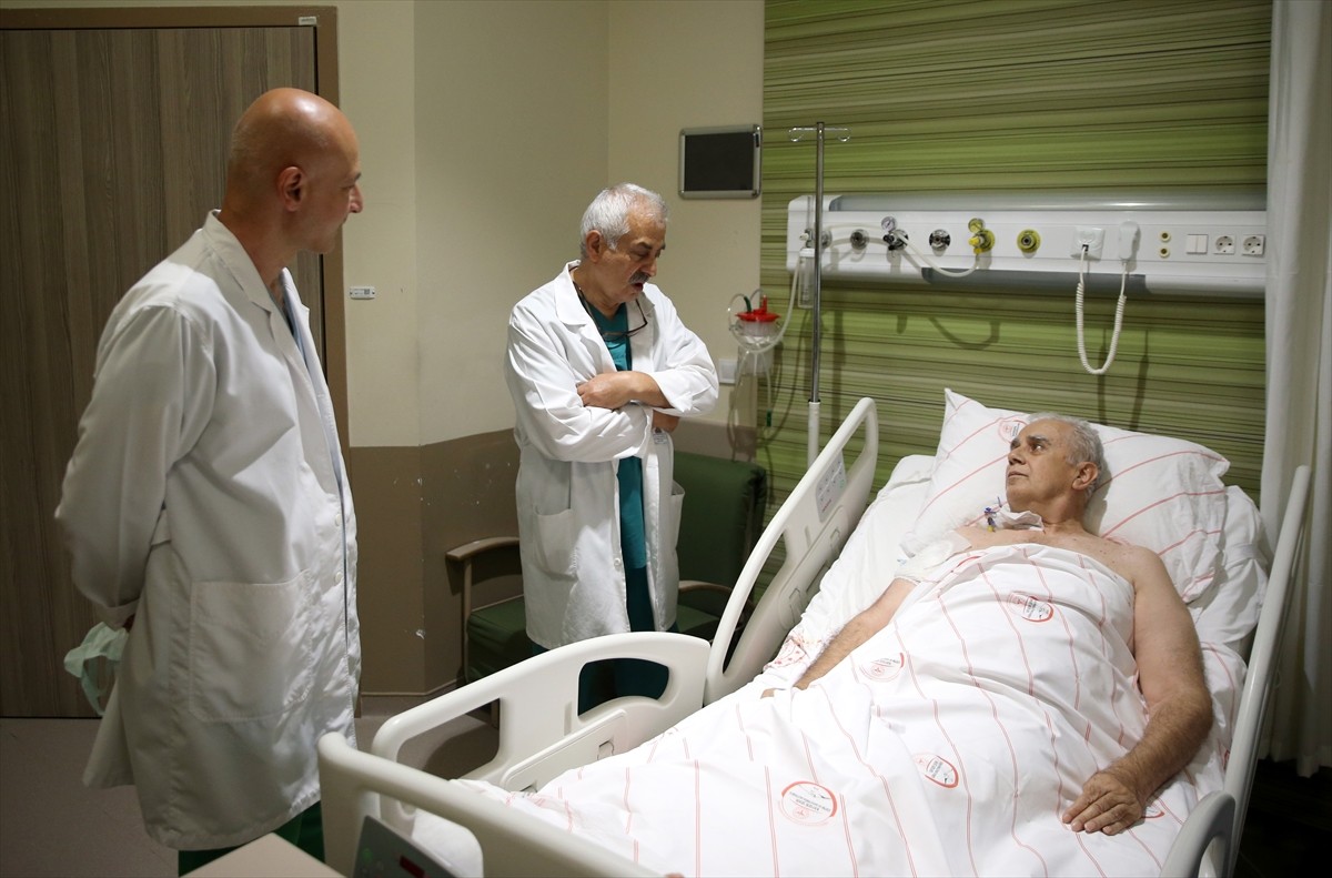 Tokat'ta girdiği havuzun kenarında, temizlik için kullanılan klor ve kimyasal temizleyicilerin...