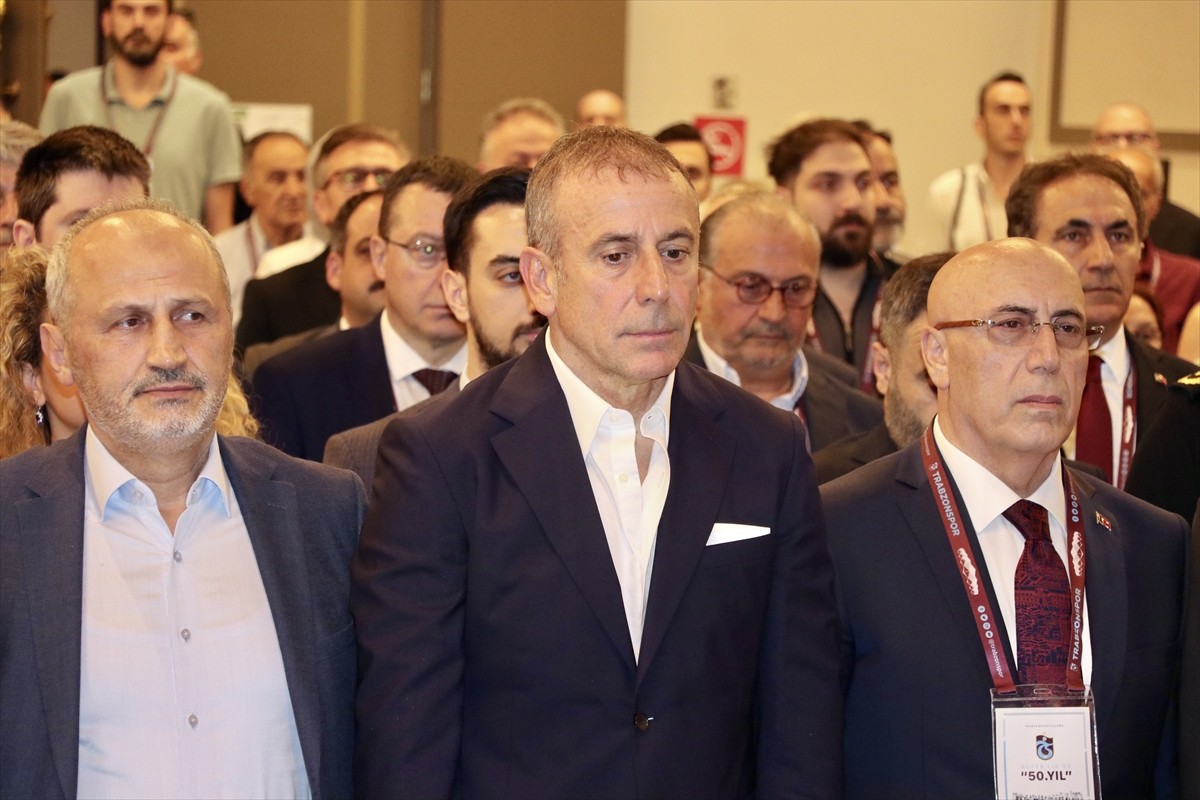 Trabzon'da, Trabzonspor'un "Süper Lig'de 50. Yıl" etkinliği düzenlendi. Etkinliğe, Ulaştırma ve...