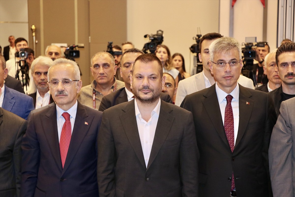 Trabzon'da, Trabzonspor'un "Süper Lig'de 50. Yıl" etkinliği düzenlendi. Etkinliğe, Ulaştırma ve...