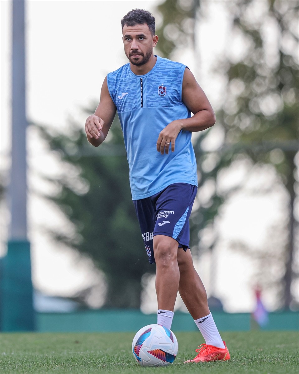 Trabzonspor, UEFA Konferans Ligi play-off turu ilk maçında deplasmanda İsviçre'nin St. Gallen...