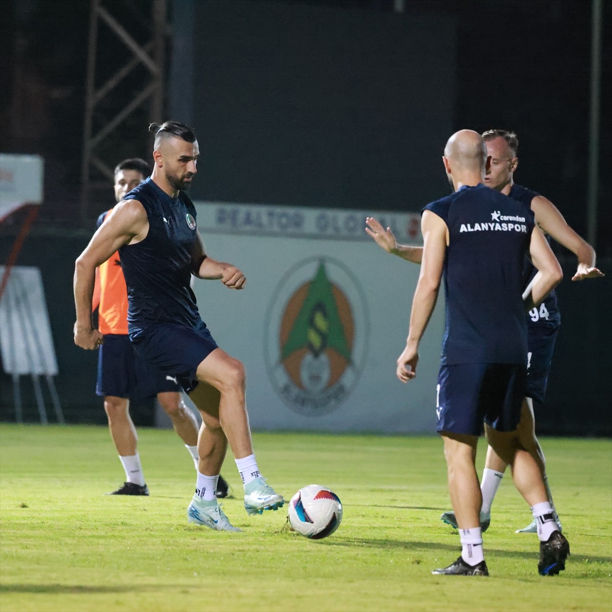 Trendyol Süper Lig'in ilk haftasında sahasında İkas Eyüpspor ile karşılaşacak Corendon Alanyaspor...