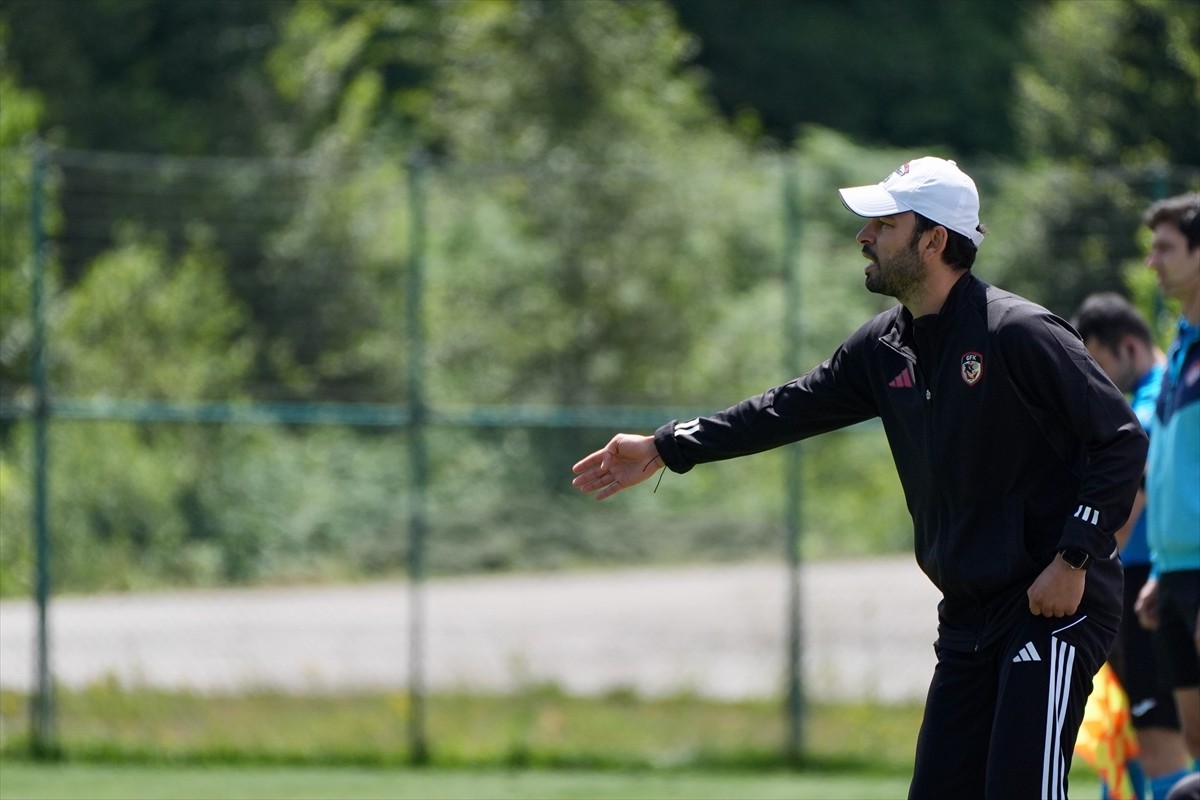 Trendyol Süper Lig ekiplerinden Gaziantep FK'nin teknik direktörü Selçuk İnan, yeni sezon...