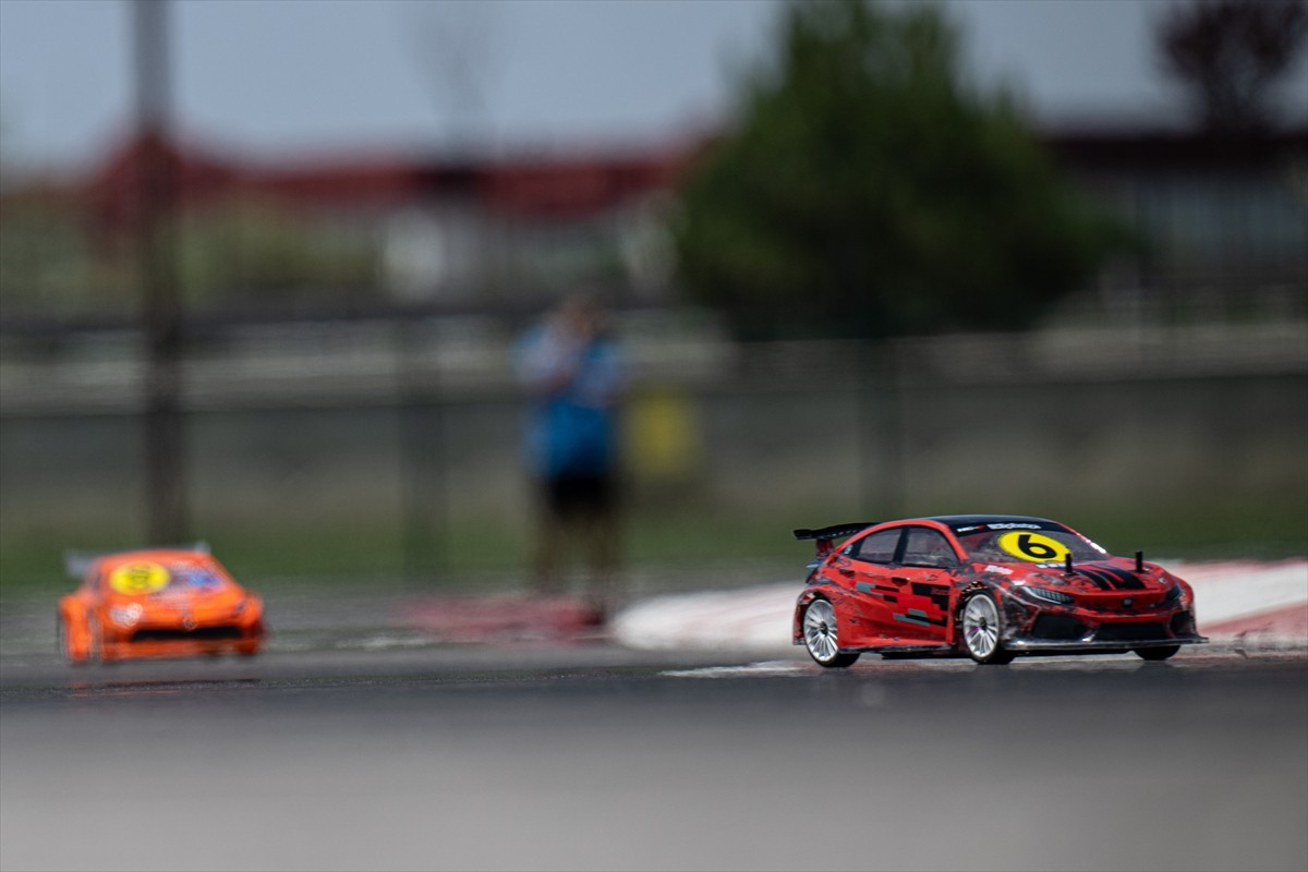Türkiye Onroad Şampiyonasının (TORC) üçüncü etabı Afyonkarahisar'da gerçekleştirildi. Yaklaşık 40...