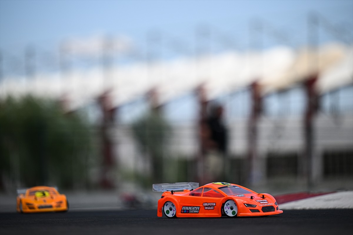 Türkiye Onroad Şampiyonasının (TORC) üçüncü etabı Afyonkarahisar'da gerçekleştirildi. Yaklaşık 40...