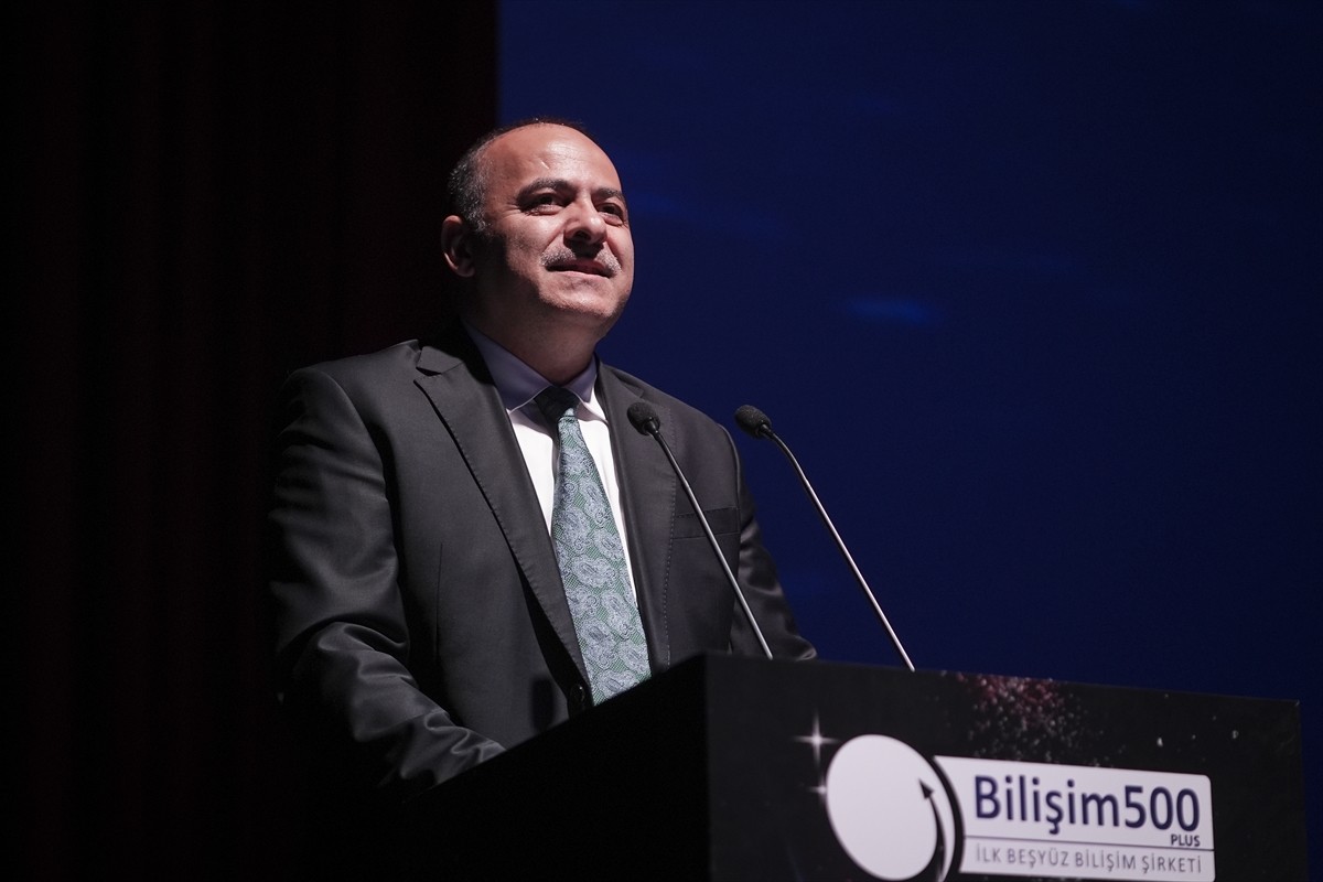 Ulaştırma ve Altyapı Bakan Yardımcısı Ömer Fatih Sayan, "Bilişim 500 Araştırma" sonuçlarının...