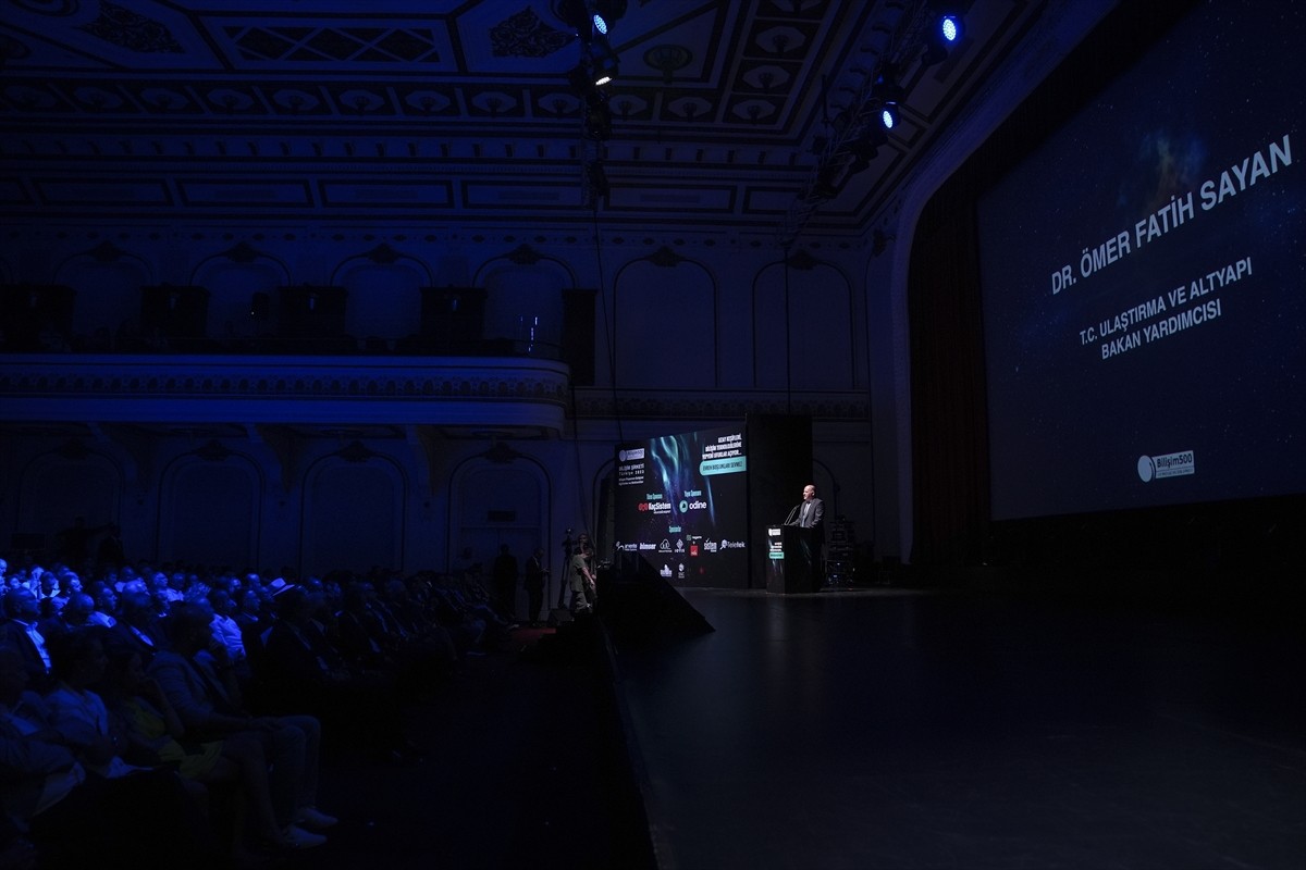 Ulaştırma ve Altyapı Bakan Yardımcısı Ömer Fatih Sayan, "Bilişim 500 Araştırma" sonuçlarının...
