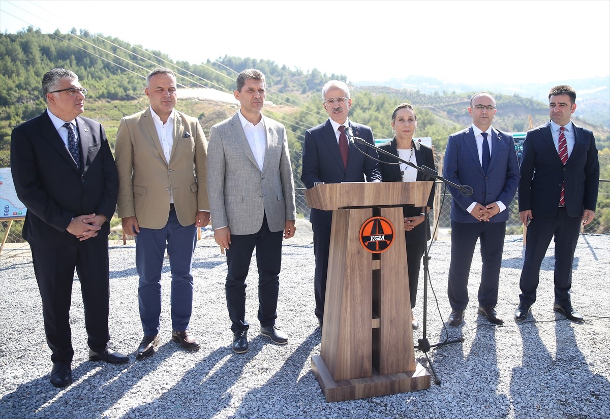 Ulaştırma ve Altyapı Bakanı Abdulkadir Uraloğlu, Alanya-Gazipaşa Yolu Gökçebelen Tünel...