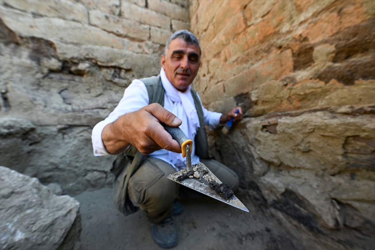 Van'ın Gürpınar ilçesinde, Urartu Kralı 2. Sarduri tarafından inşa edilen Çavuştepe Kalesi'nde...