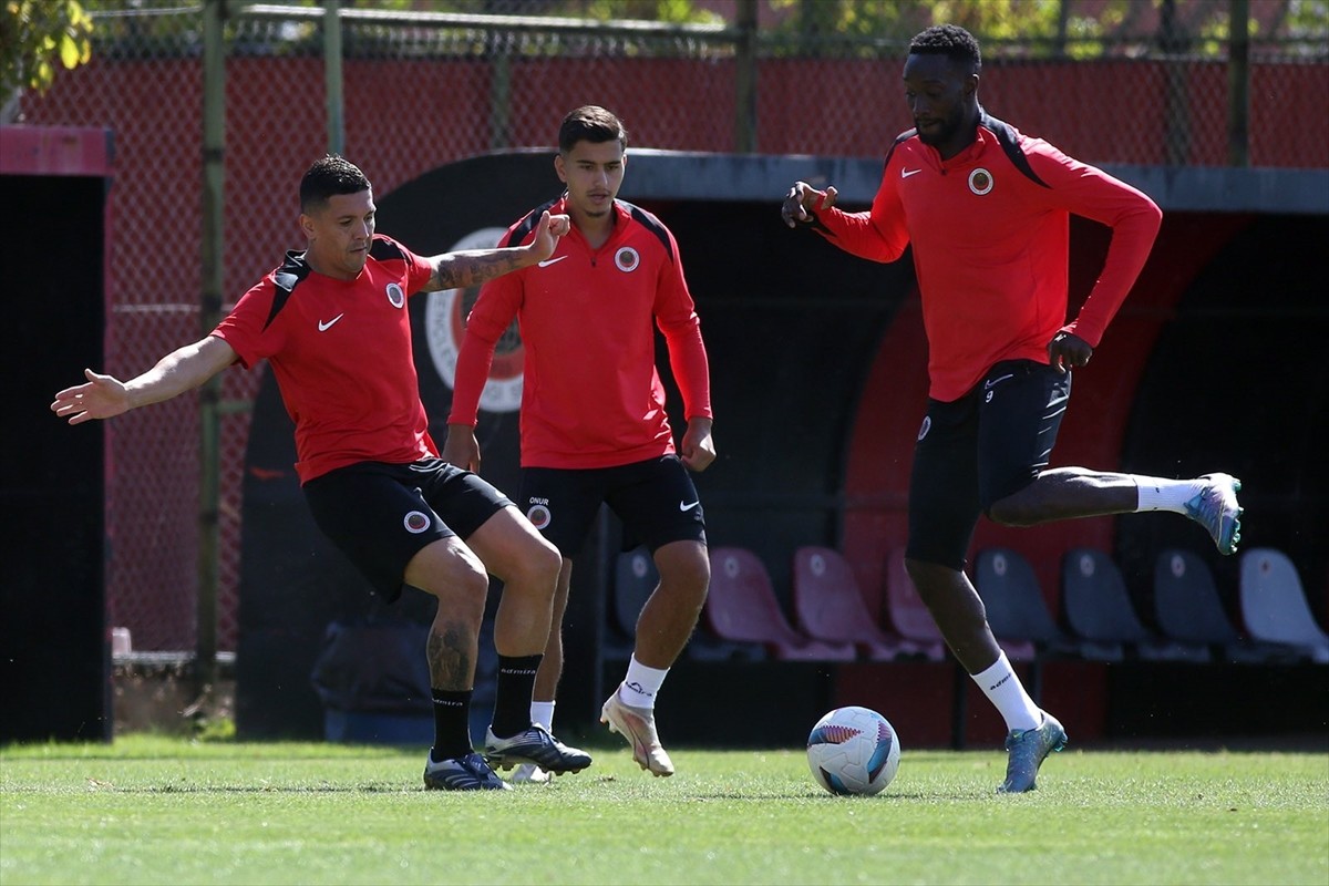 Gençlerbirliği, Trendyol 1. Lig'in 6. haftasında yarın deplasmanda Siltaş Yapı Pendikspor ile...