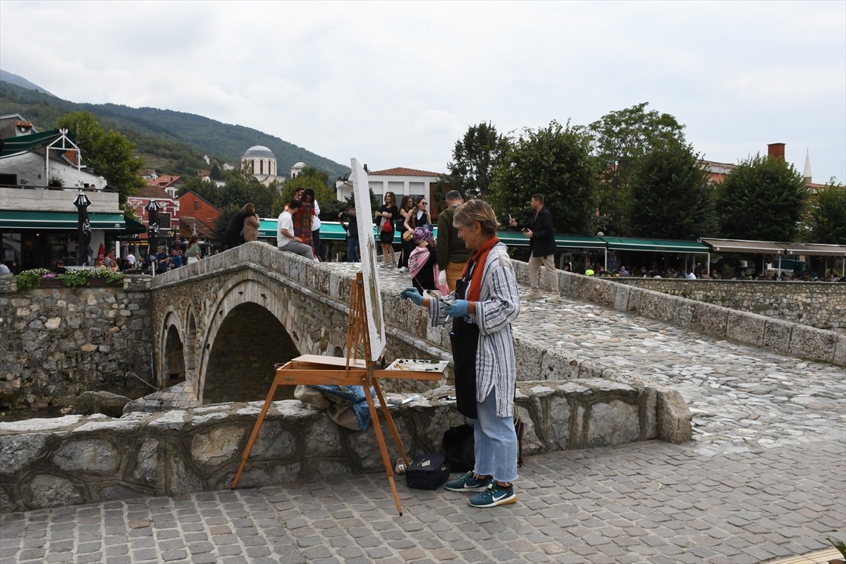 Kosova'nın güneyindeki Prizren şehrinde düzenlenen 22. Uluslararası Sanatla Uyanmak Festivali, "4....