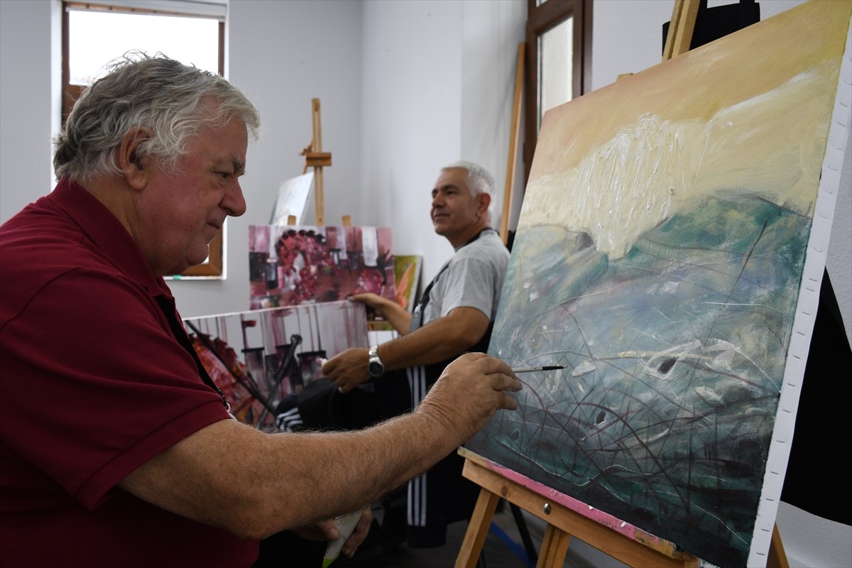 Kosova'nın güneyindeki Prizren şehrinde düzenlenen 22. Uluslararası Sanatla Uyanmak Festivali, "4....