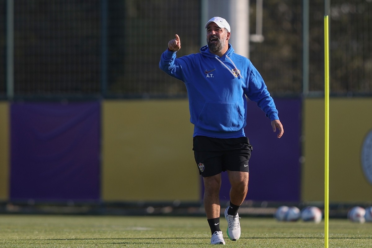 Trendyol Süper Lig'in 6. haftasında Beşiktaş ile deplasmanda karşılaşacak ikas Eyüpspor...