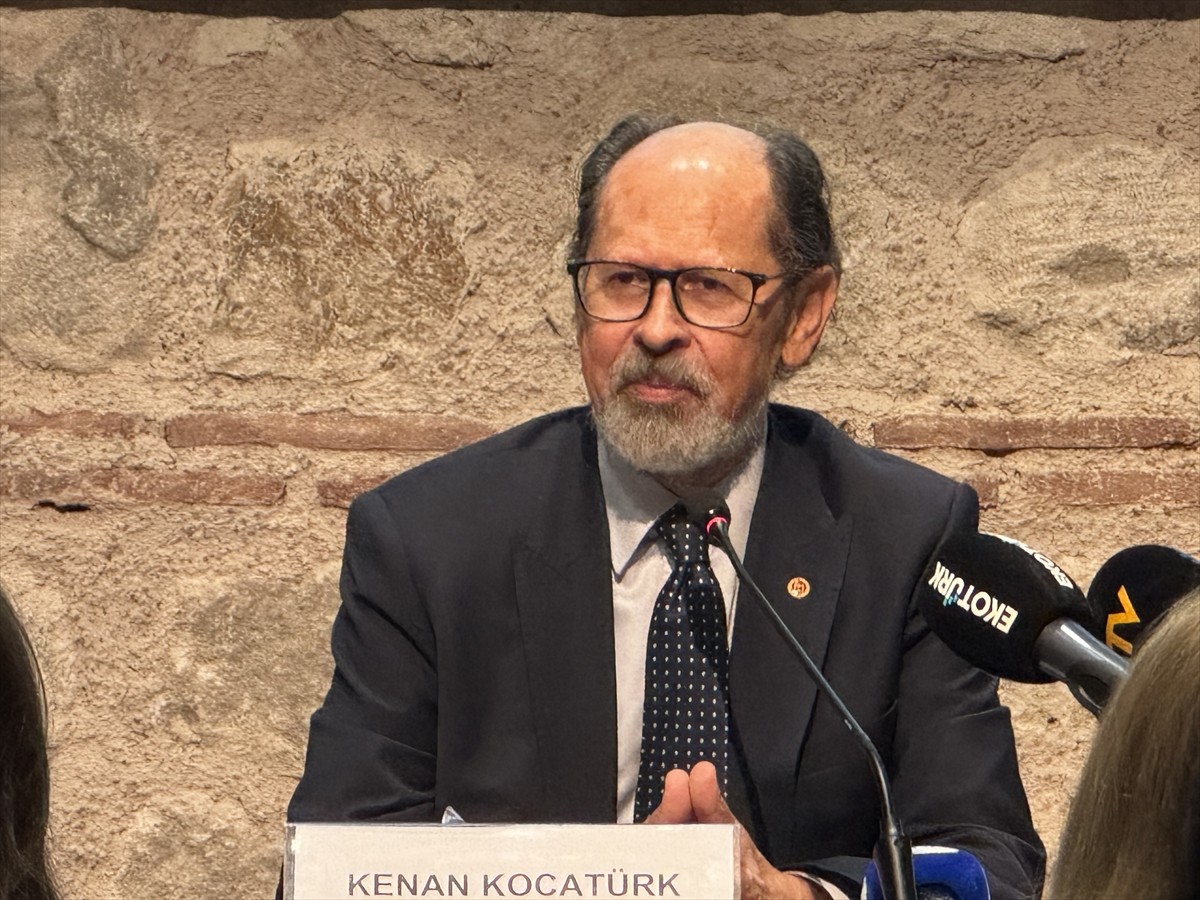 Tüyap Fuarcılık Grubu tarafından, Türkiye Yayıncılar Birliği iş birliğiyle düzenlenen 41....