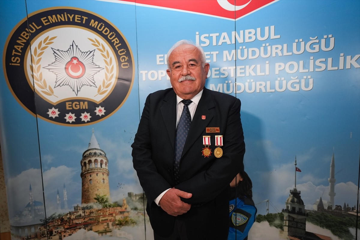 Tuzla'da, "19 Eylül Gaziler Günü" dolayısıyla program düzenlendi. Programa İstanbul Emniyet Müdürü...