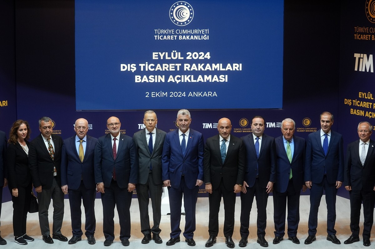 Ankara'da, Ticaret Bakanlığı Konferans Salonu'nda, Eylül 2024 dış ticaret rakamları hakkında basın...