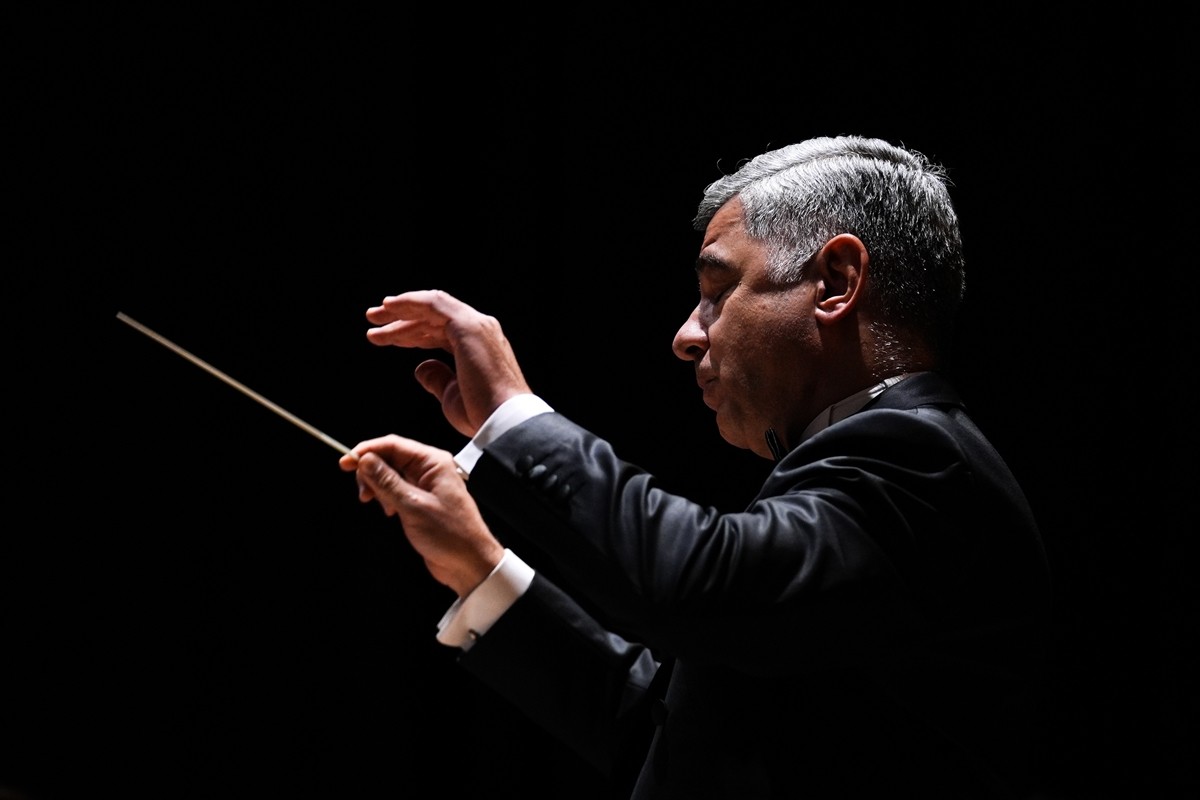 Başkentte bir hafta boyunca birçok konserin düzenleneceği "Suna Kan Keman Günleri" başladı. Ankara...