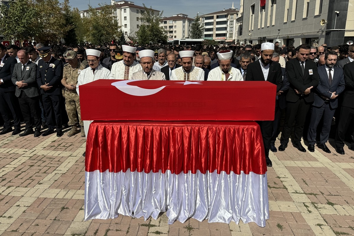 Pençe-Kilit Operasyonu bölgesinde bölücü terör örgütü mensuplarınca yapılan taciz atışı sonucu...