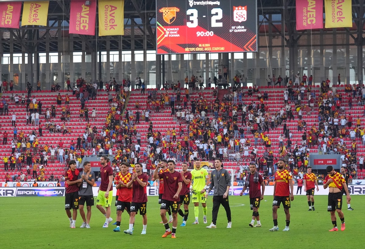 Trendyol Süper Lig’in 8. haftasında Göztepe ile Net Global Sivasspor Gürsel Aksel Stadı’nda...