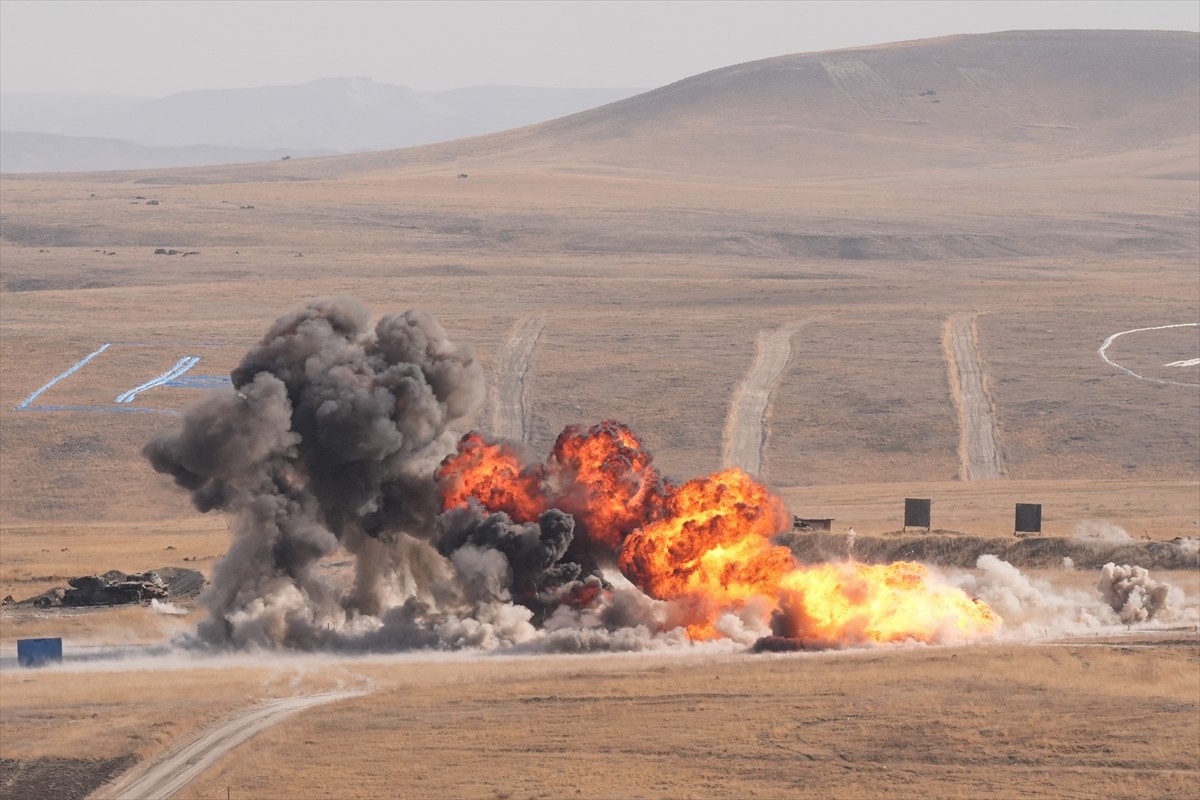 Türk Silahlı Kuvvetlerinin (TSK) ateş gücünün sergilendiği "Ateş Serbest- 2024" faaliyetinde...