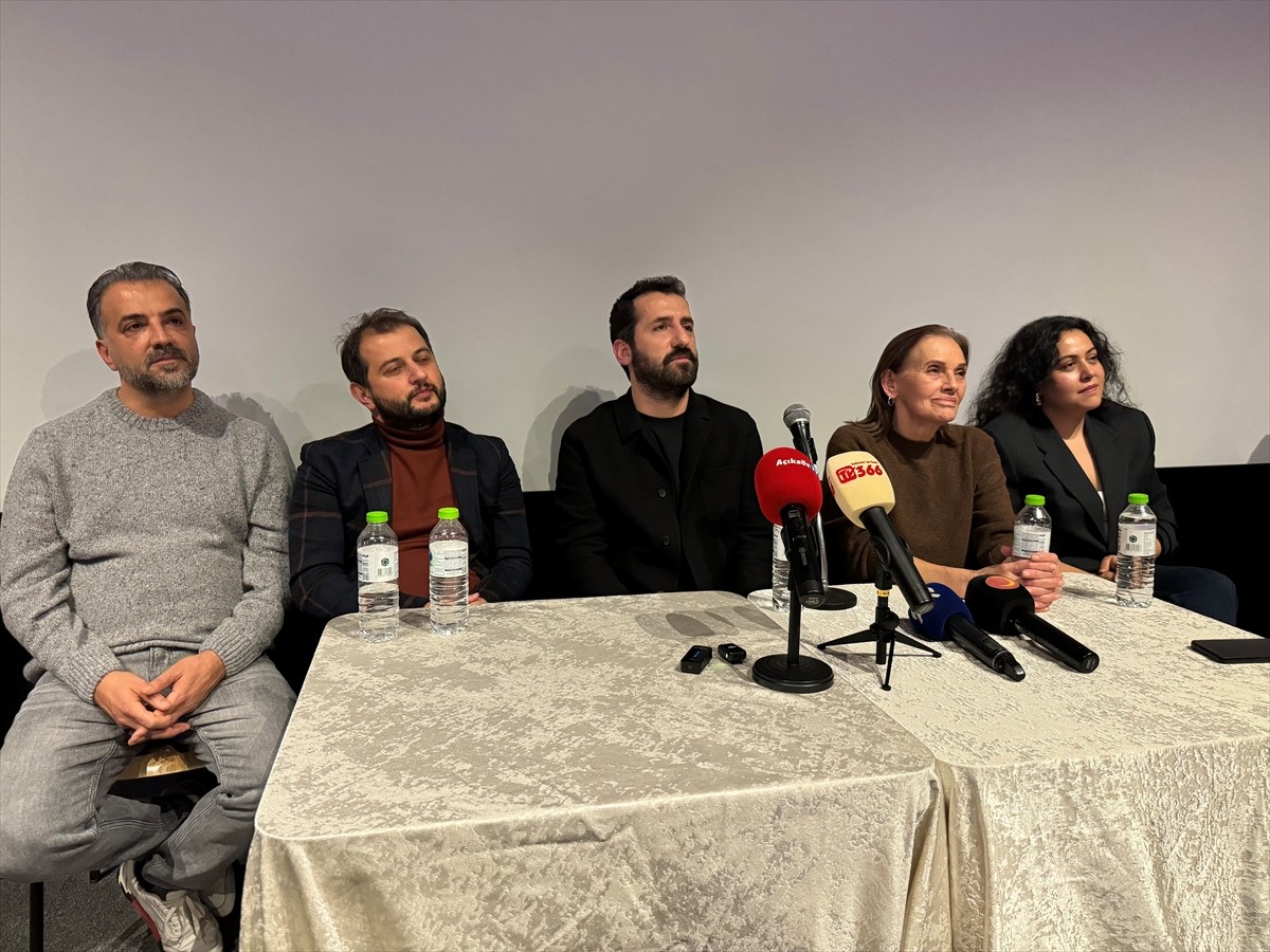 61. Uluslararası Antalya Altın Portakal Film Festivali'nin Ulusal Uzun Metraj Film Yarışması'nda...