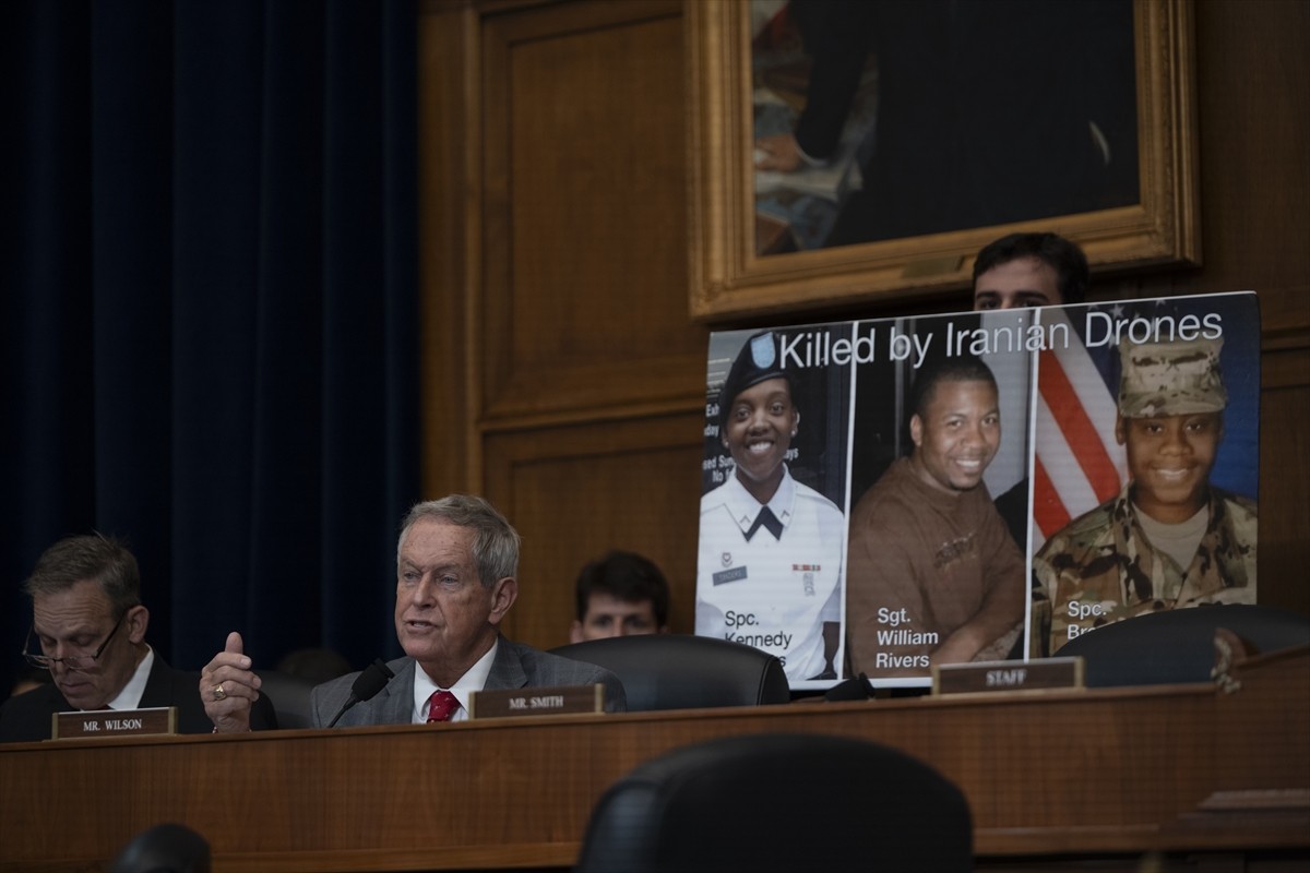 ABD'li bazı Kongre üyeleri ABD yönetimine mektup göndererek Beşşar Esed rejiminin devrilmesinden...