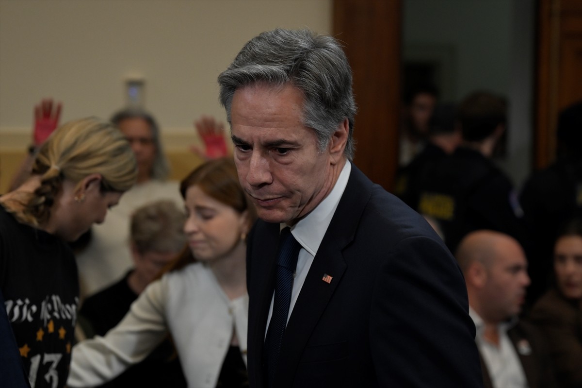 ABD Dışişleri Bakanı Antony Blinken, Kongrede katıldığı oturumda, ABD'nin Gazze'deki İsrail...